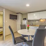 Mobile Superior-5 By Interhome *