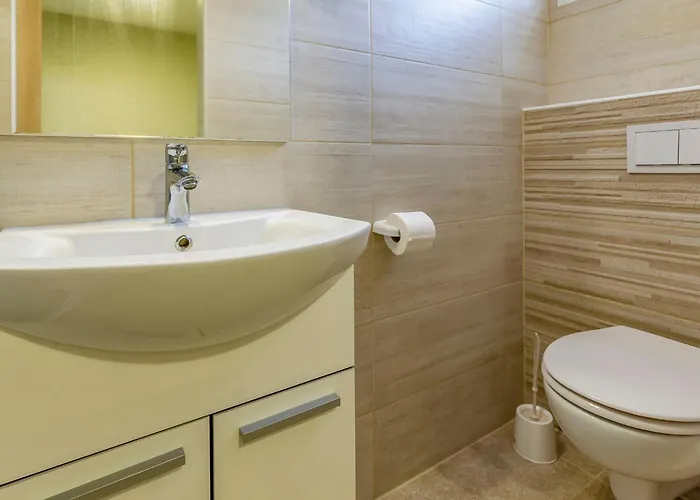 Mobile Superior-5 By Interhome Vikendica Pula