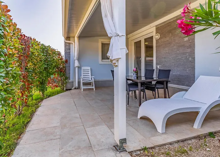 Mobile Superior-5 By Interhome Pula