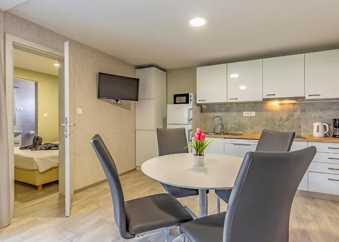 Mobile Superior-5 By Interhome *